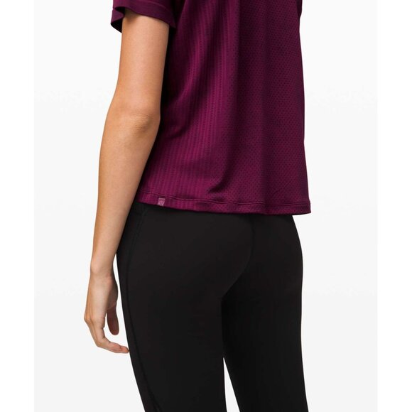 🆕LULULEMON Train to be Short Sleeve Top Burgundy Black XXS - Picture 4 of 9